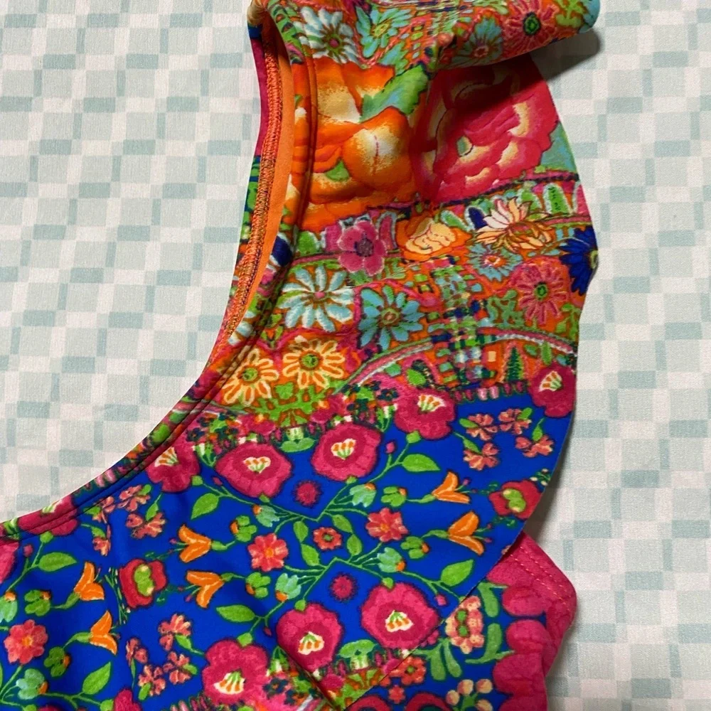 Forever 21 One-Shoulder Floral Ruffle Swimsuit in Multicolor size S - Picture 3 of 5